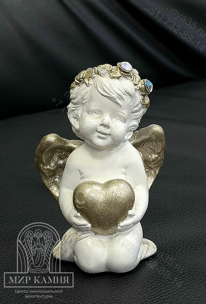 Скульптура / фигурка на могилу Ангел с сердцем №10