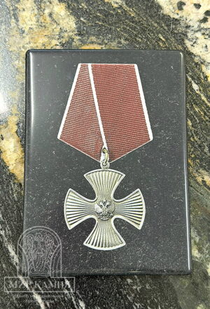 Медаль на памятник, орден мужества (фарфор Италия / керамика) №2